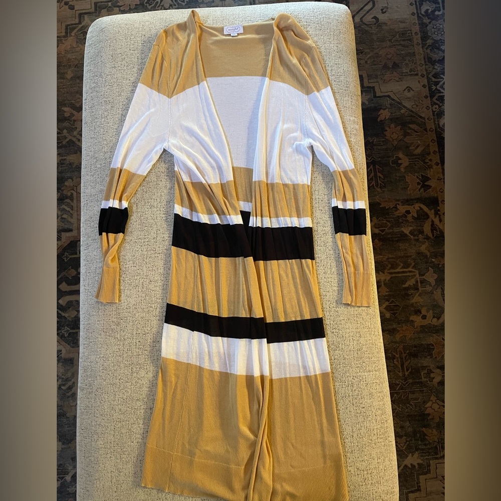 Mud Pie Gold, White and Black Knitwear